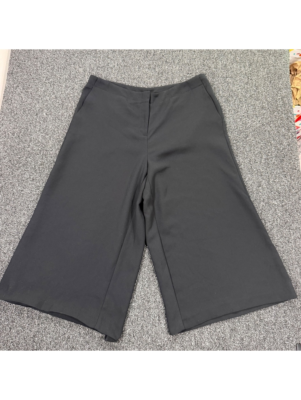 New York & Company Black Wide Leg gaucho y2k Culottes Pants Size 10